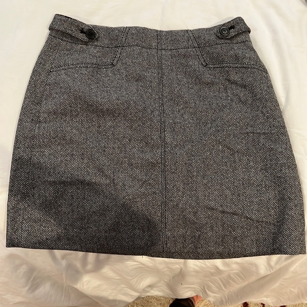 Grey tweed skirt